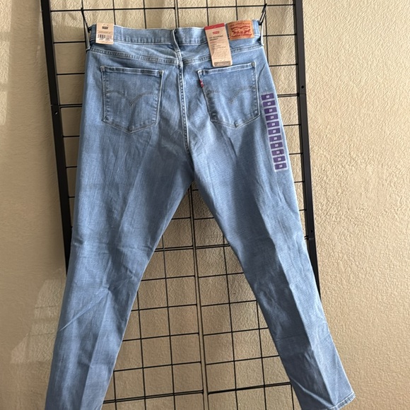 Levi NWT tags 311 shaping skinny hyper soft tummy slimming Levi’s - Picture 4 of 9